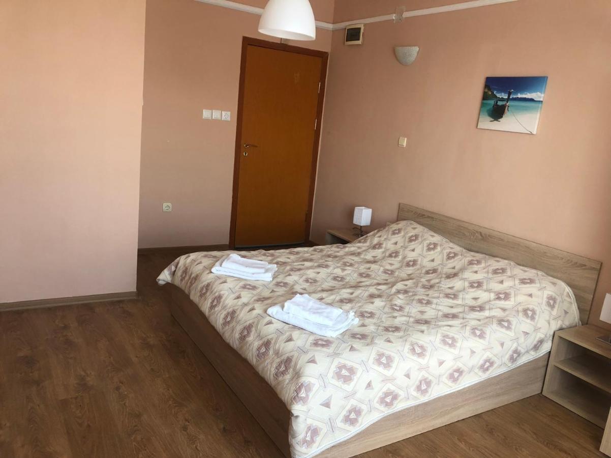 Family Hotel Saint Peter Szent Konstantin és Elena Kültér fotó