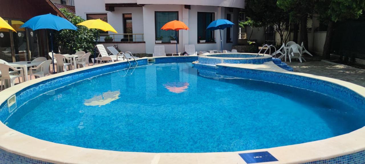 Family Hotel Saint Peter Szent Konstantin és Elena Kültér fotó