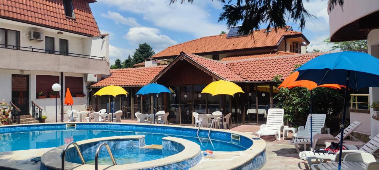 Family Hotel Saint Peter Szent Konstantin és Elena Kültér fotó