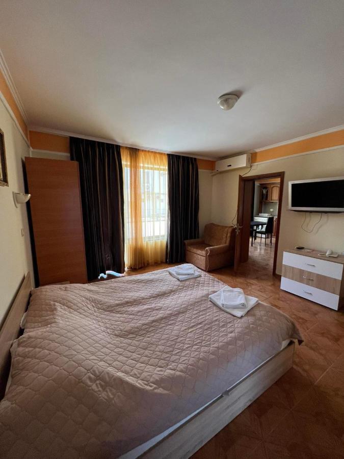 Family Hotel Saint Peter Szent Konstantin és Elena Kültér fotó