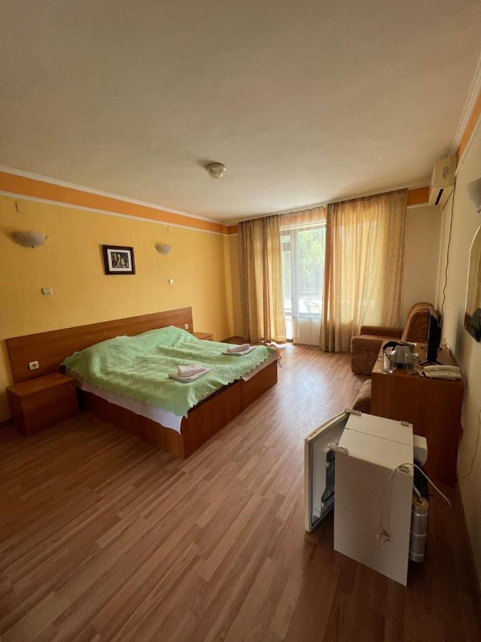 Family Hotel Saint Peter Szent Konstantin és Elena Kültér fotó